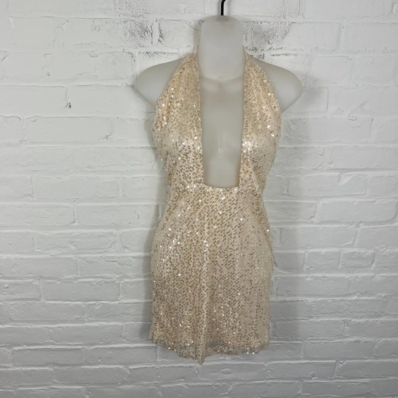 Revolve Women Superdown Alaviv Cut Out Mini Dress Halter Neck Cream Size M NWT - Picture 4 of 6